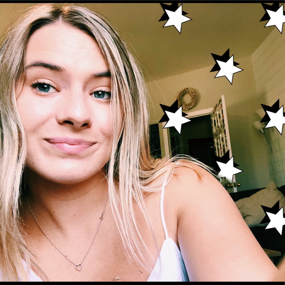 Meet your Posher, Riley